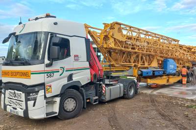 Free Template by colorlib.com